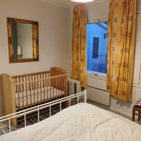 Rowhouse Apartment *